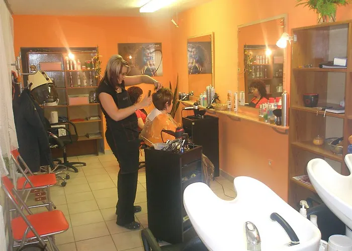 Morava ホテル ズノイモ